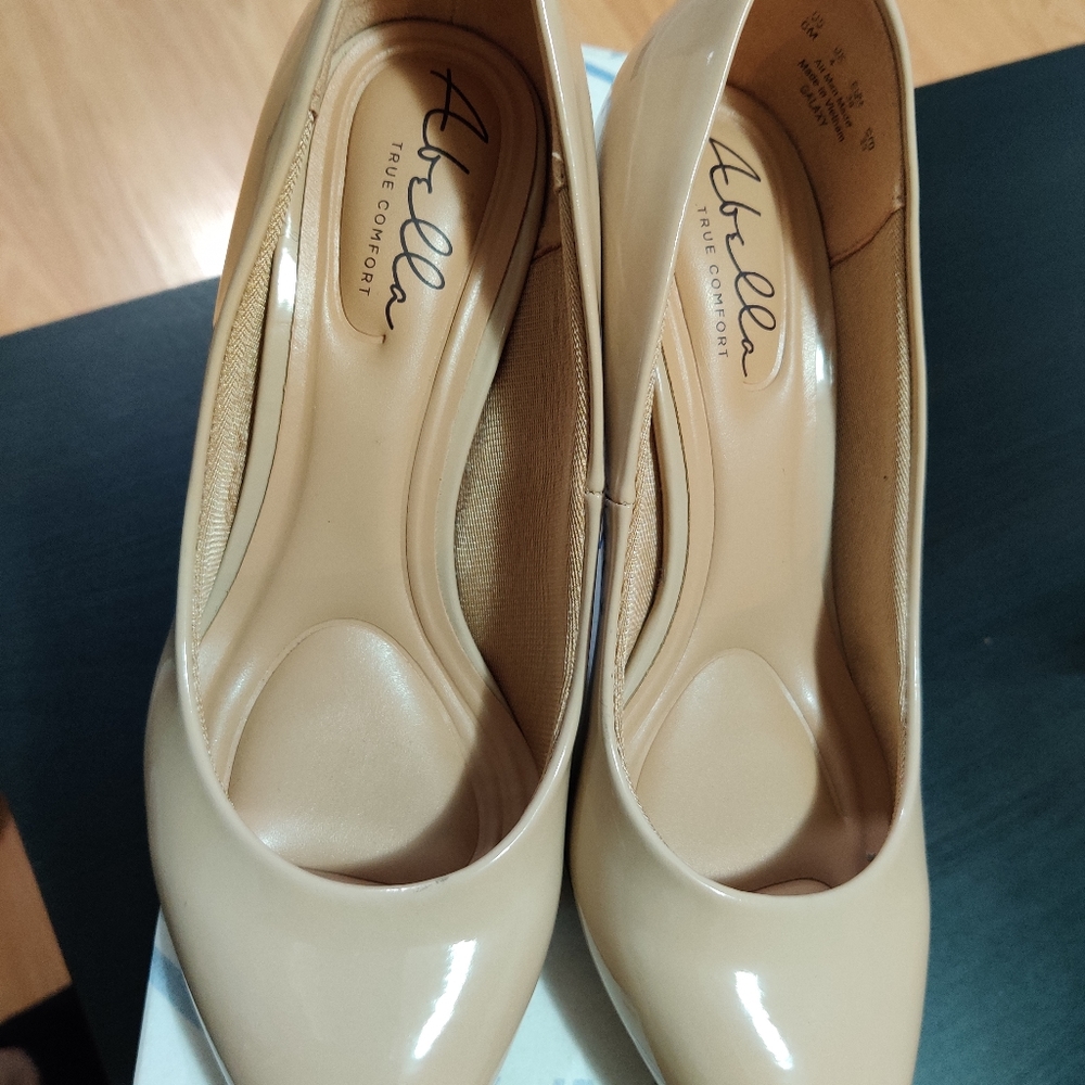 Nude heels